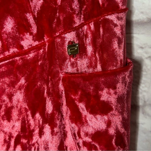 NWT Fabletics High Waisted Crushed Velour Crossover Leggings - Picture 9 of 16